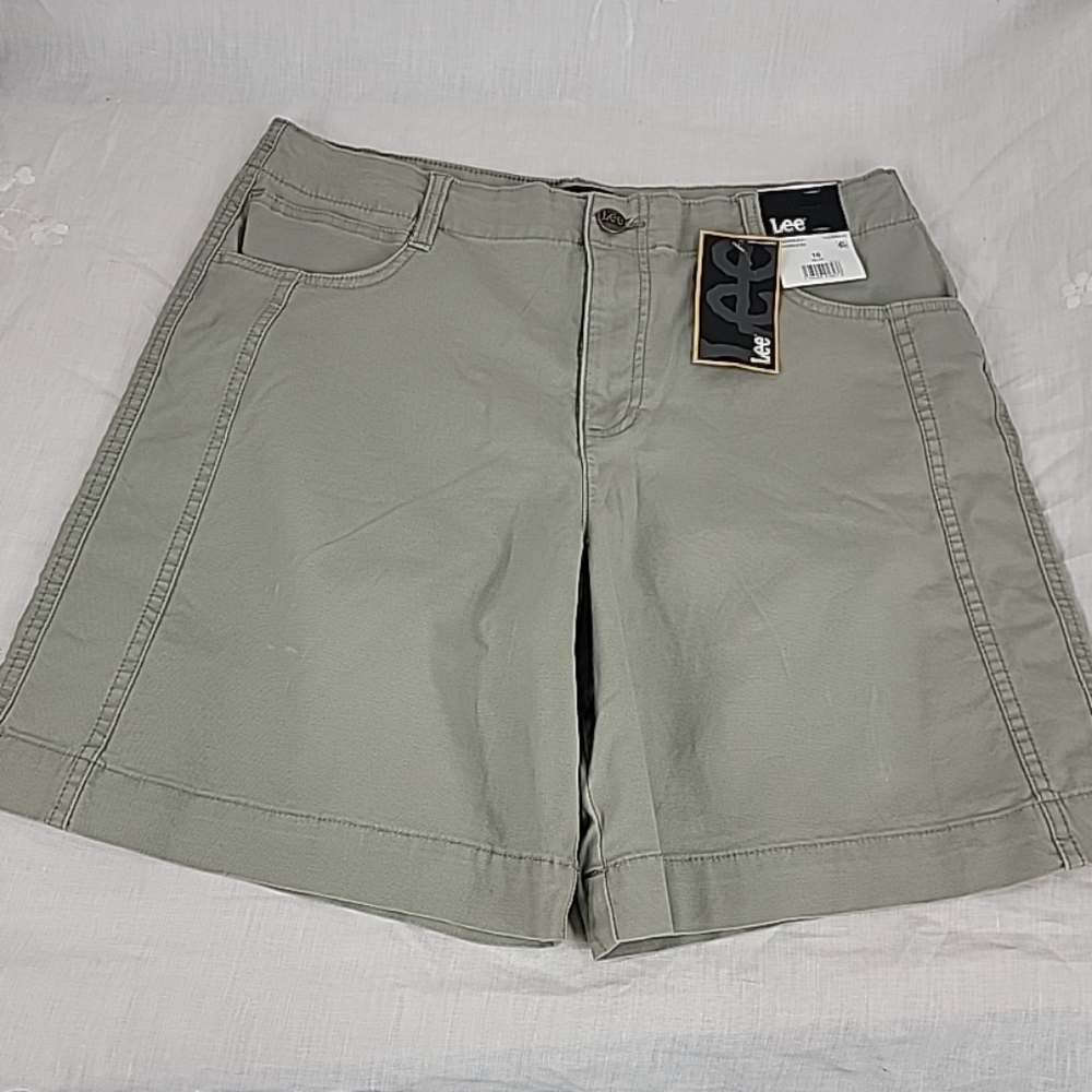 Lee Women's Bermuda Mushroom Color High Rise Shorts 8" New